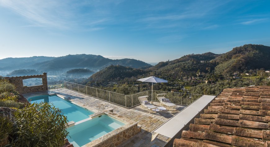 VILLA CAMAIORE